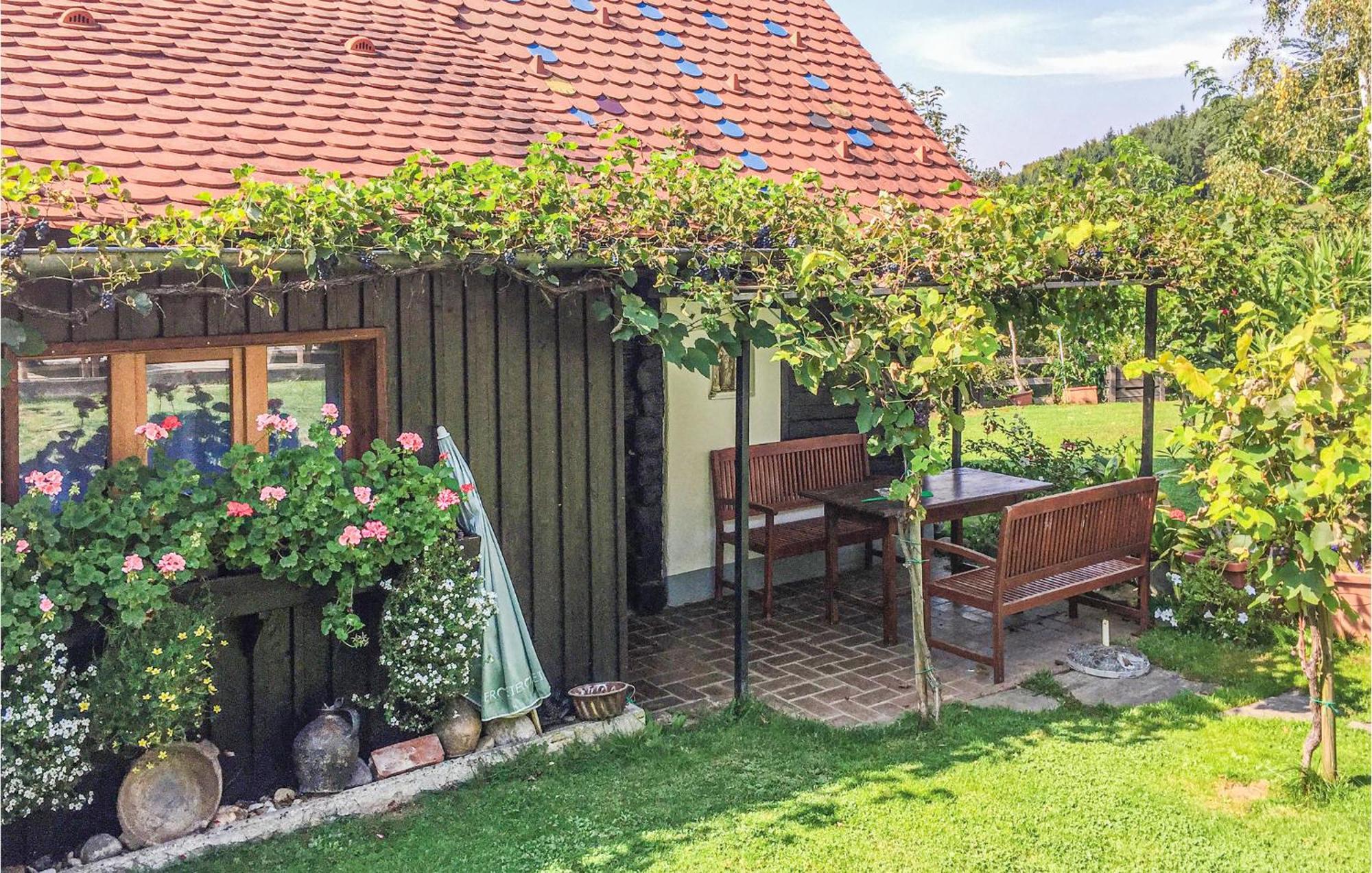 Ferienhaus In Großklein エクステリア 写真